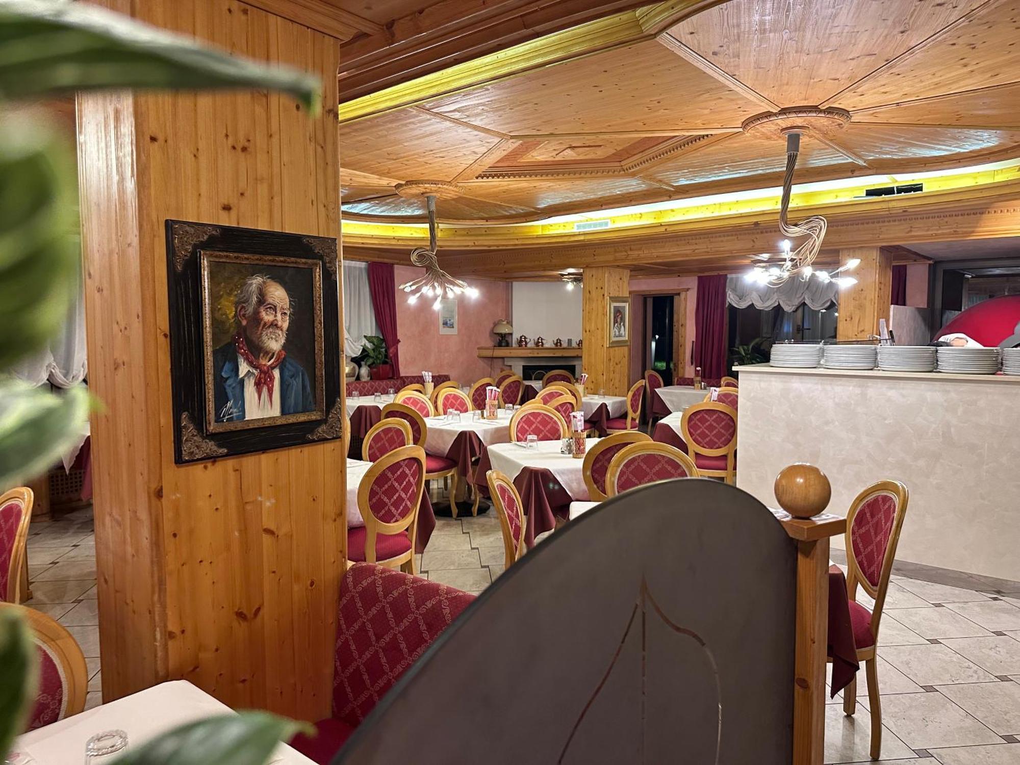Villa Nuova Romeno Esterno foto