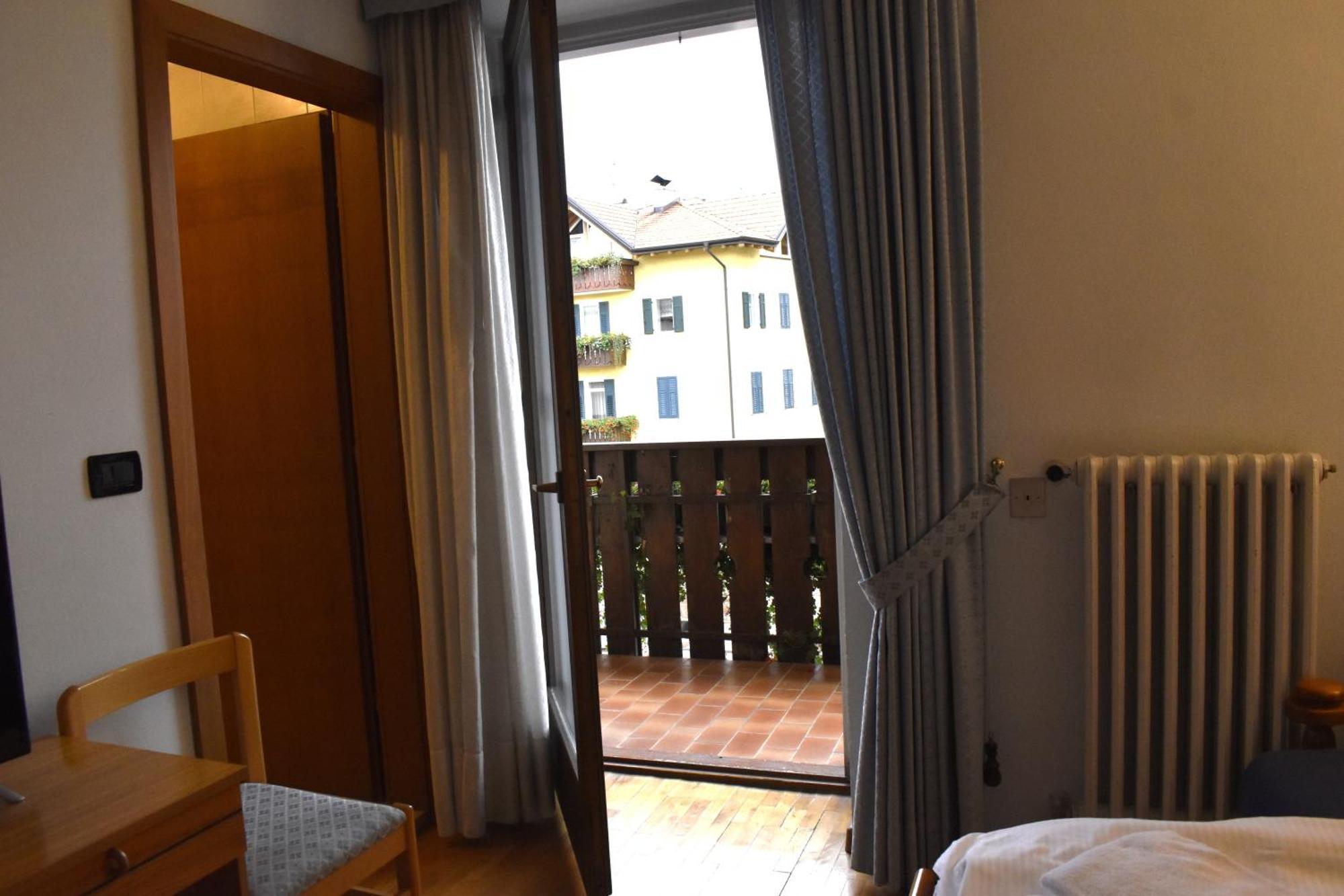 Villa Nuova Romeno Esterno foto