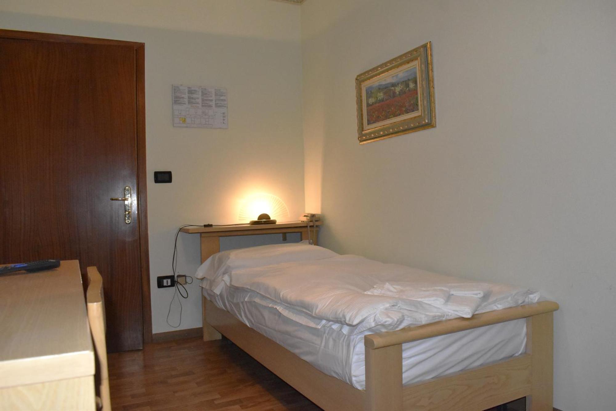 Villa Nuova Romeno Esterno foto